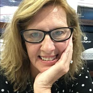 Meet your Posher, Brenda